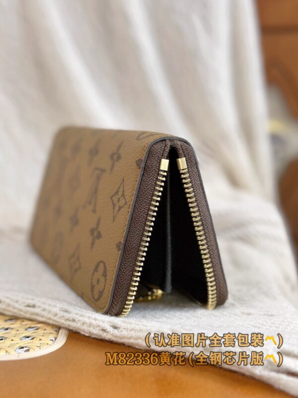 God Factory LV Wallet M82336 Size 19.5 x 9 x 1.5 cm