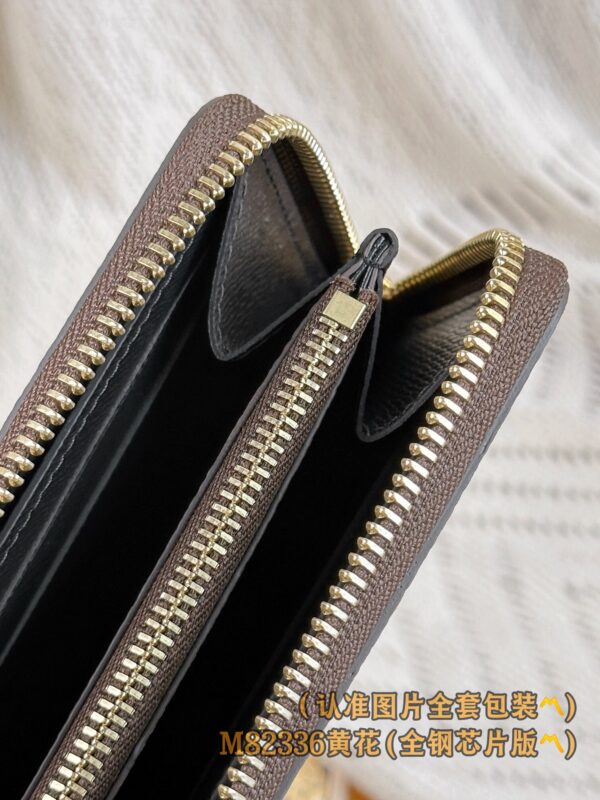 God Factory LV Wallet M82336 Size 19.5 x 9 x 1.5 cm