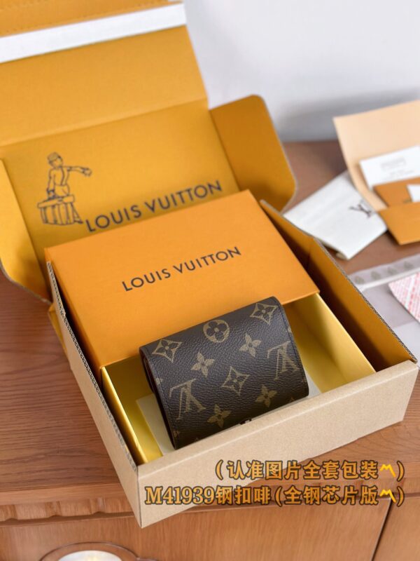 God Factory LV Wallet M41939 Old & Steel Buckle Size 11 x 8 x 2.5 cm