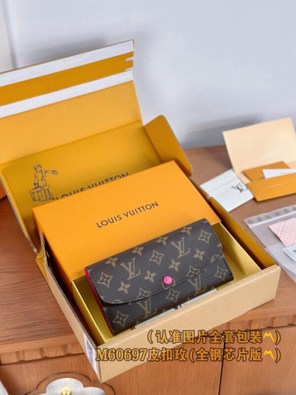 God Factory LV Wallet M60697 Rose Red & Leather Buckle Size 19 x 10 x 2 cm