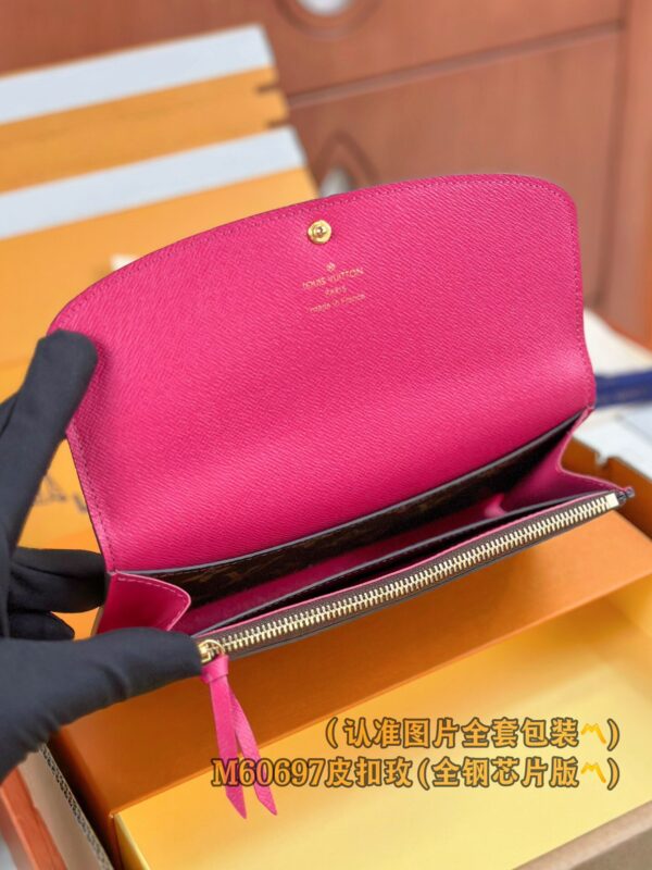 God Factory LV Wallet M60697 Rose Red & Leather Buckle Size 19 x 10 x 2 cm