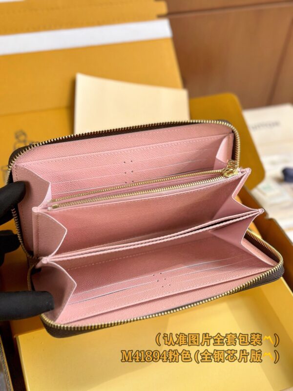 God Factory LV Wallet M41894 Pink Size 19.5 x 10.5 x 2.5 cm