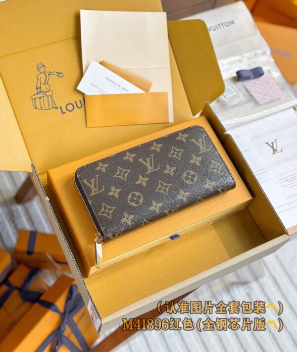 God Factory LV Wallet M41896 Rose Size 19.5 x 10.5 x 2.5 cm