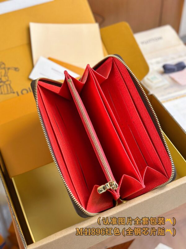 God Factory LV Wallet M41896 Rose Size 19.5 x 10.5 x 2.5 cm