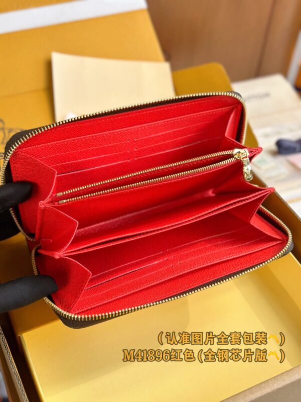 God Factory LV Wallet M41896 Rose Size 19.5 x 10.5 x 2.5 cm