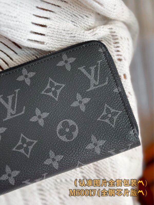 God Factory LV Wallet M60017 Black / Old Size 19.5 x 10.5 x 2.5 cm