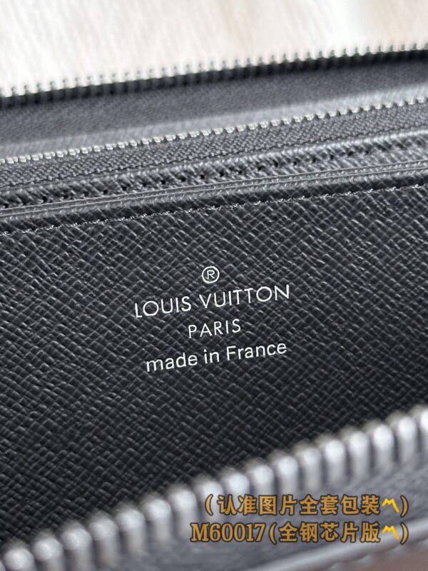 God Factory LV Wallet M60017 Black / Old Size 19.5 x 10.5 x 2.5 cm