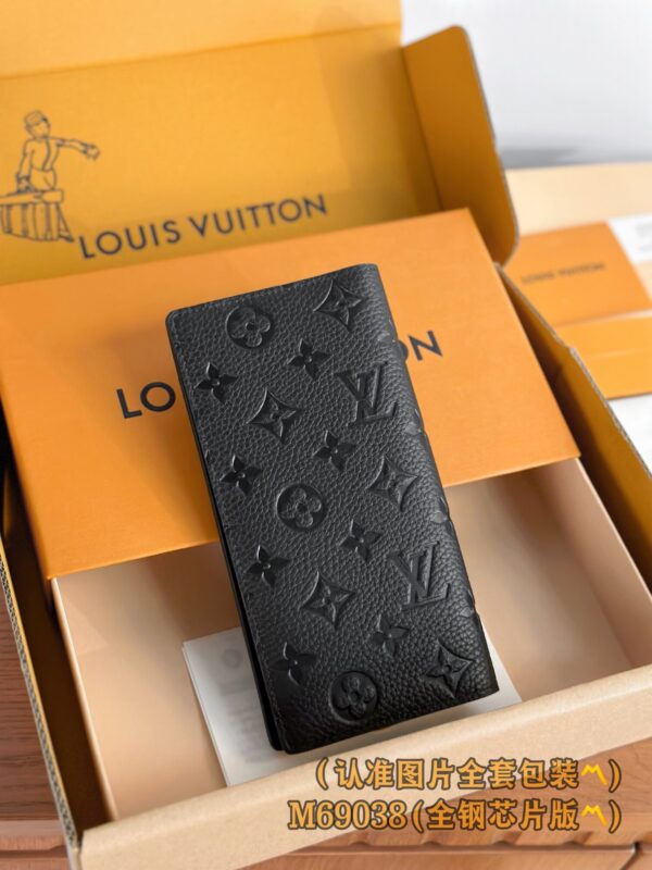 God Factory LV Wallet M69038 Full Leather Size 10 x 19 x 2 cm