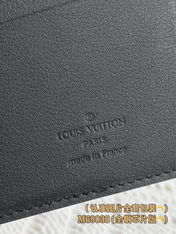 God Factory LV Wallet M69038 Full Leather Size 10 x 19 x 2 cm