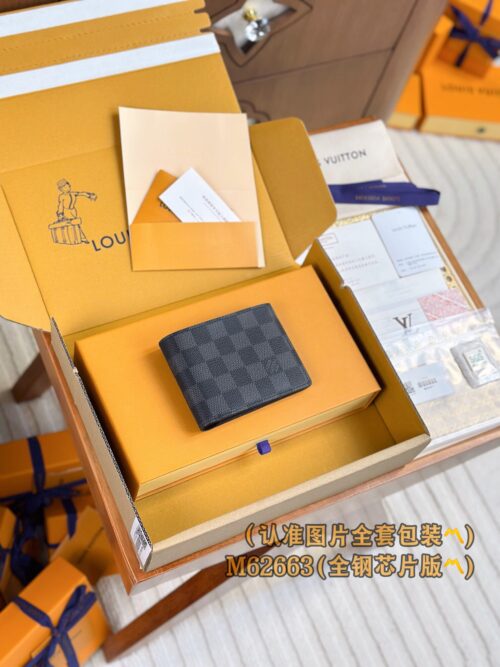 God Factory LV Wallet N62663 Haig Size 11.5 x 9 x 1.5 cm