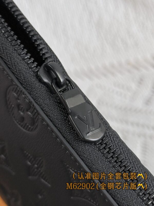 God Factory LV Wallet M62902 Full Leather Size 10 x 20 x 2