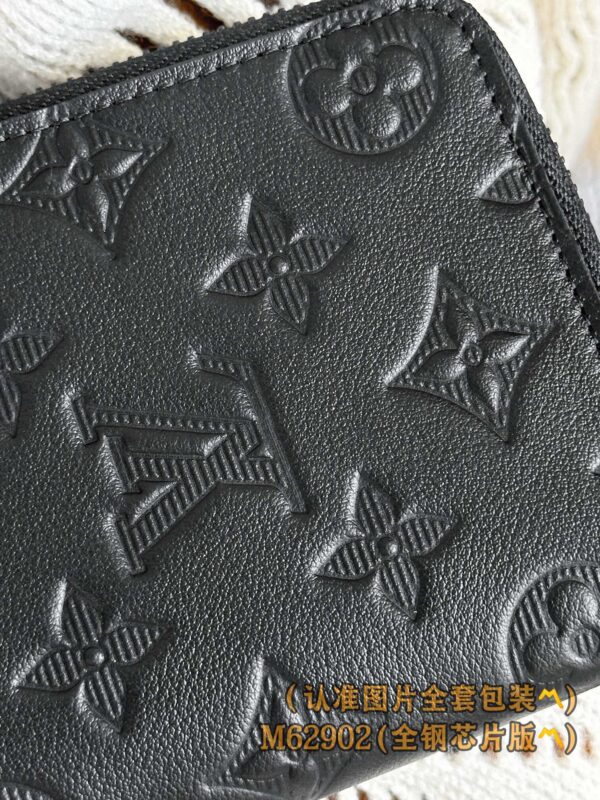God Factory LV Wallet M62902 Full Leather Size 10 x 20 x 2