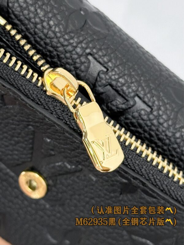 God Factory LV Wallet M62935 Full Leather Size 9.5 x 7.5 x 3 cm