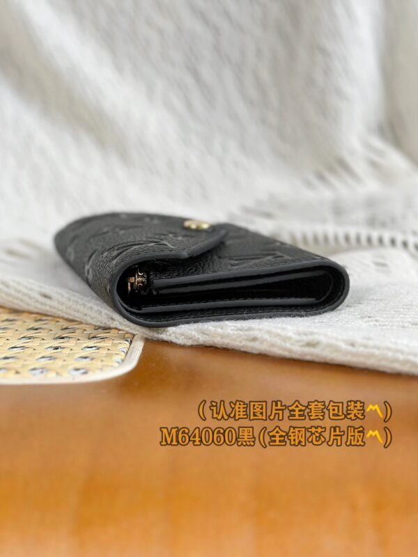 God Factory LV Wallet M64060 Full Leather Size 12 x 9.5 x 2.5 cm