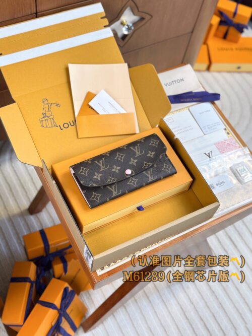 God Factory LV Wallet M61289 Pink / Leather Buckle Size 19 x 10 x 2 cm