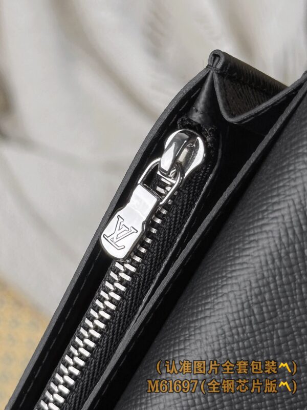 God Factory LV Wallet M61697 Black Flower Size 10 x 19 x 2 cm