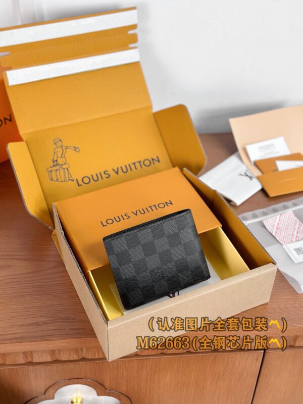 God Factory LV Wallet N62663 Haig Size 11.5 x 9 x 1.5 cm