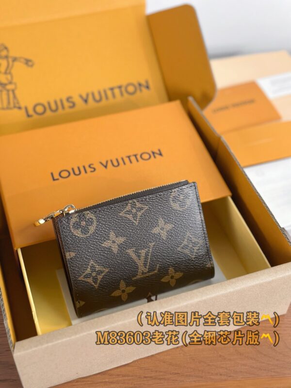 God Factory LV Wallet M83605 Size 9 x 11.5 x 1.5 cm