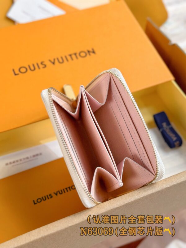 God Factory LV Wallet N63069 Pink Size 11 x 8.5 x 2 cm