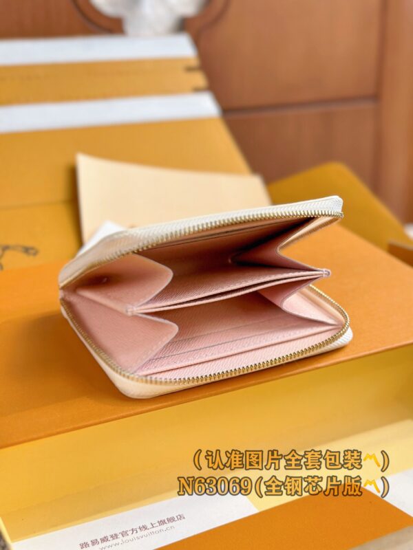 God Factory LV Wallet N63069 Pink Size 11 x 8.5 x 2 cm