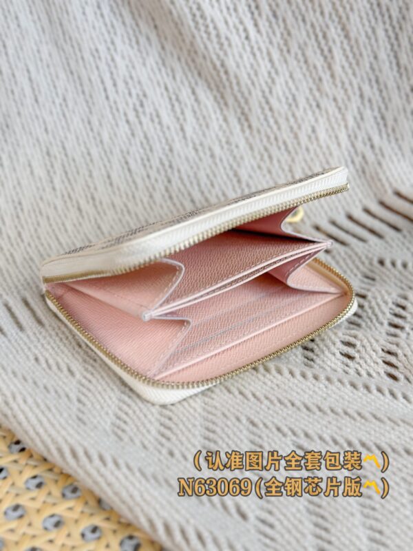 God Factory LV Wallet N63069 Pink Size 11 x 8.5 x 2 cm