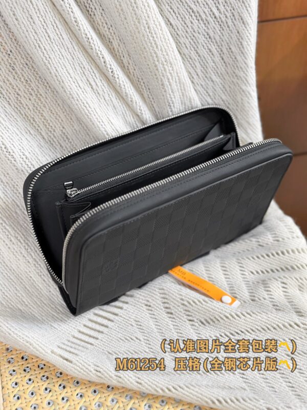 God Factory LV Wallet N61254 Size 23 x 15 x 4 cm