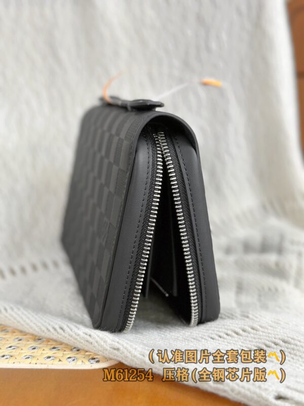 God Factory LV Wallet N61254 Size 23 x 15 x 4 cm