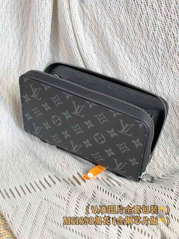 God Factory LV Wallet M61698 Black Flower Size 23 x 15 x 4 cm