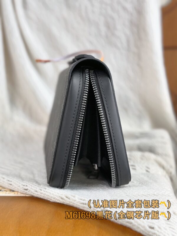 God Factory LV Wallet M61698 Black Flower Size 23 x 15 x 4 cm