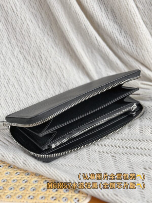 God Factory LV Wallet M61857 Black Size 19.5 x 10.5 x 2.5 cm
