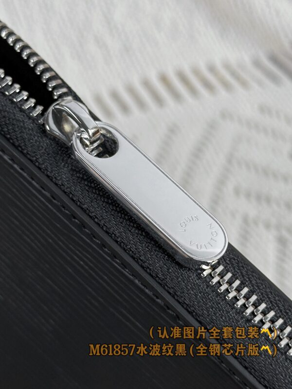 God Factory LV Wallet M61857 Black Size 19.5 x 10.5 x 2.5 cm