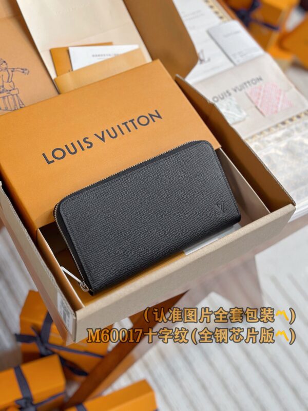 God Factory LV Wallet M60017 Black Size 19.5 x 10.5 x 2.5 cm