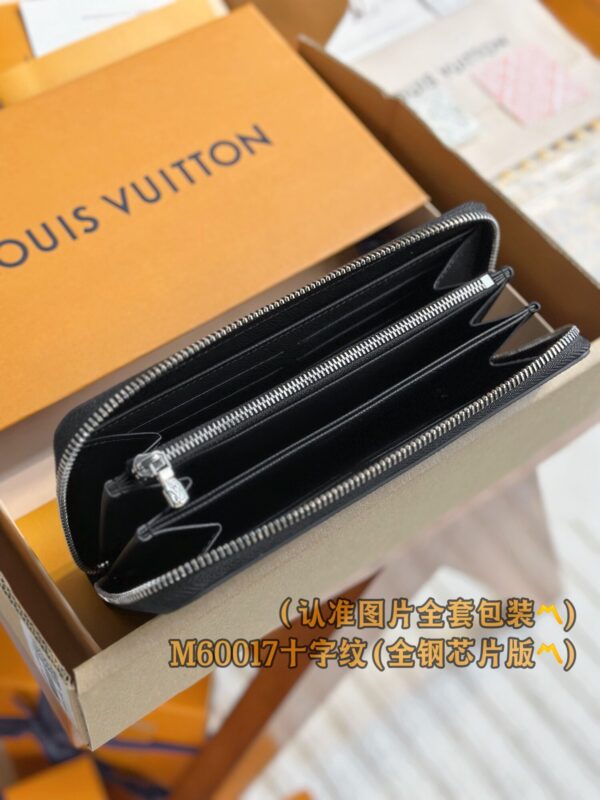God Factory LV Wallet M60017 Black Size 19.5 x 10.5 x 2.5 cm