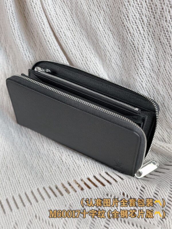 God Factory LV Wallet M60017 Black Size 19.5 x 10.5 x 2.5 cm
