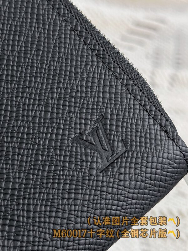 God Factory LV Wallet M60017 Black Size 19.5 x 10.5 x 2.5 cm