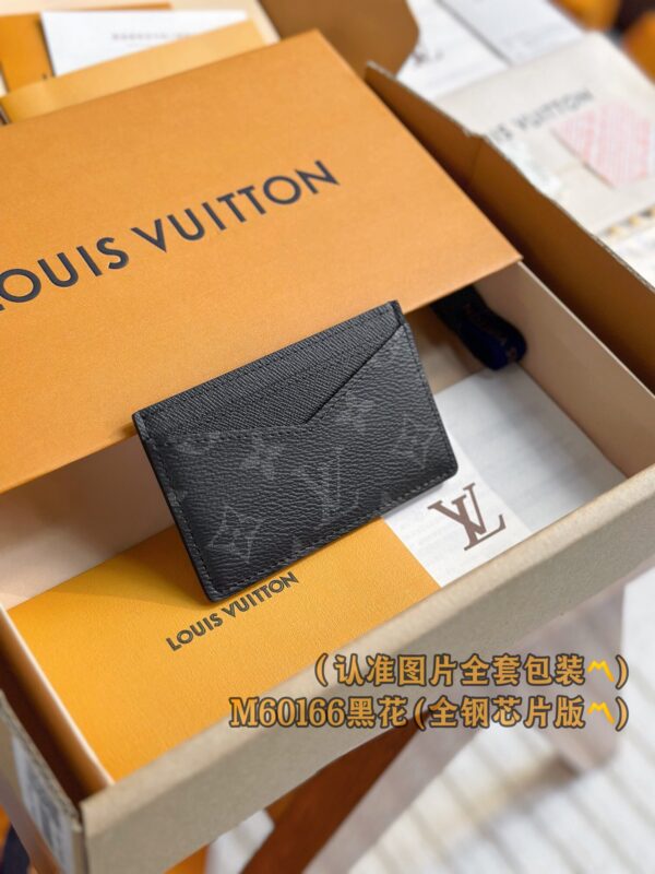 God Factory LV Wallet M60166 Black Flower Size 11 x 7 x 0.6 cm