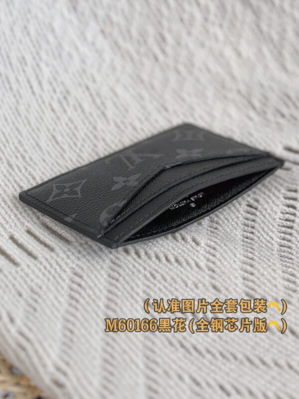God Factory LV Wallet M60166 Black Flower Size 11 x 7 x 0.6 cm