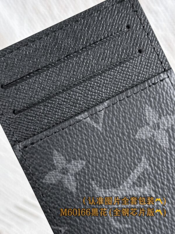 God Factory LV Wallet M60166 Black Flower Size 11 x 7 x 0.6 cm