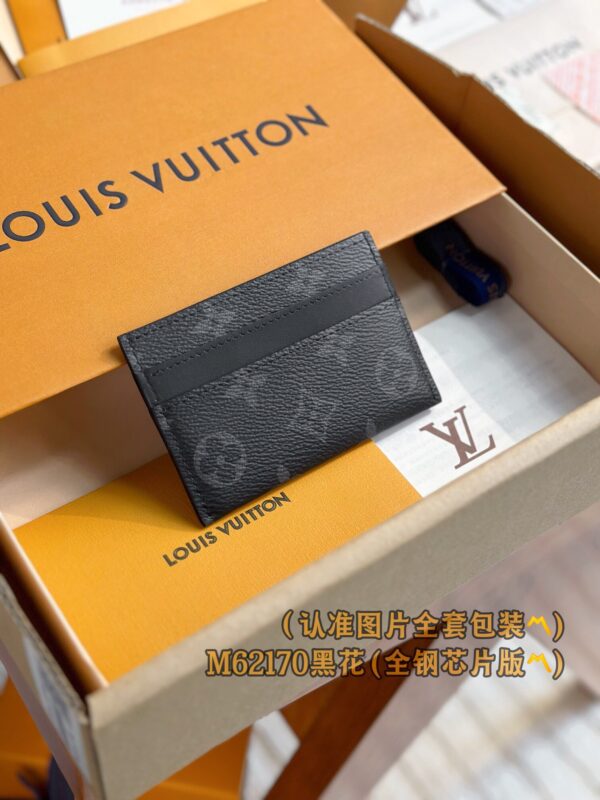 God Factory LV Wallet M62170 Black Flower Size 11 x 7 x 1.5 cm