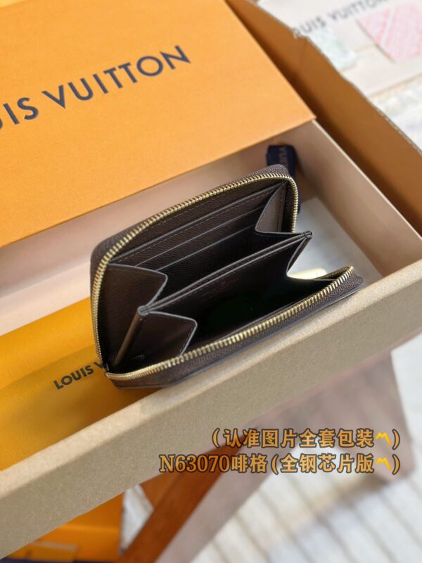 God Factory LV Wallet N63070 Coffee Size 11 x 8.5 x 2 cm