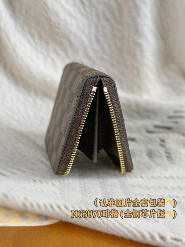 God Factory LV Wallet N63070 Coffee Size 11 x 8.5 x 2 cm