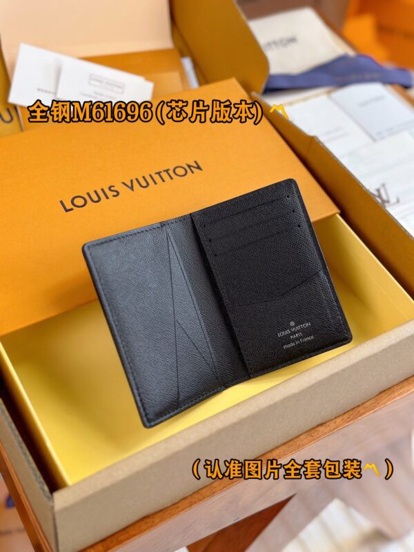 God Factory LV Wallet M61696 Black Flower Size 7.5 x 11 x 1 cm