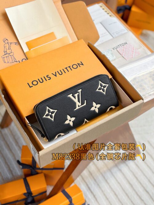 God Factory LV Wallet M82338 Black Size 20 x 9 x 2 cm