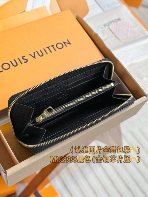 God Factory LV Wallet M82338 Black Size 20 x 9 x 2 cm