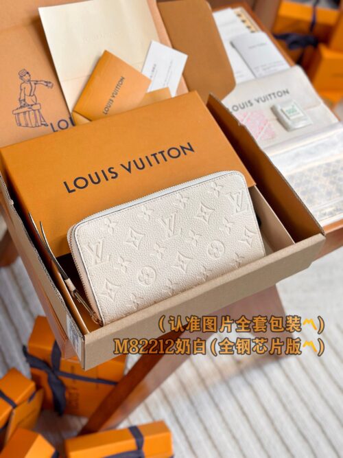 God Factory LV Wallet M82212 Size 19.5 x 10.5 x 2.5 cm
