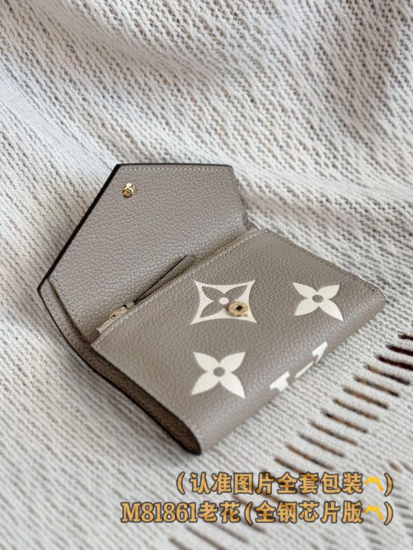 God Factory LV Wallet M81861 Grey Size 12 x 9.5 x 2.5 cm