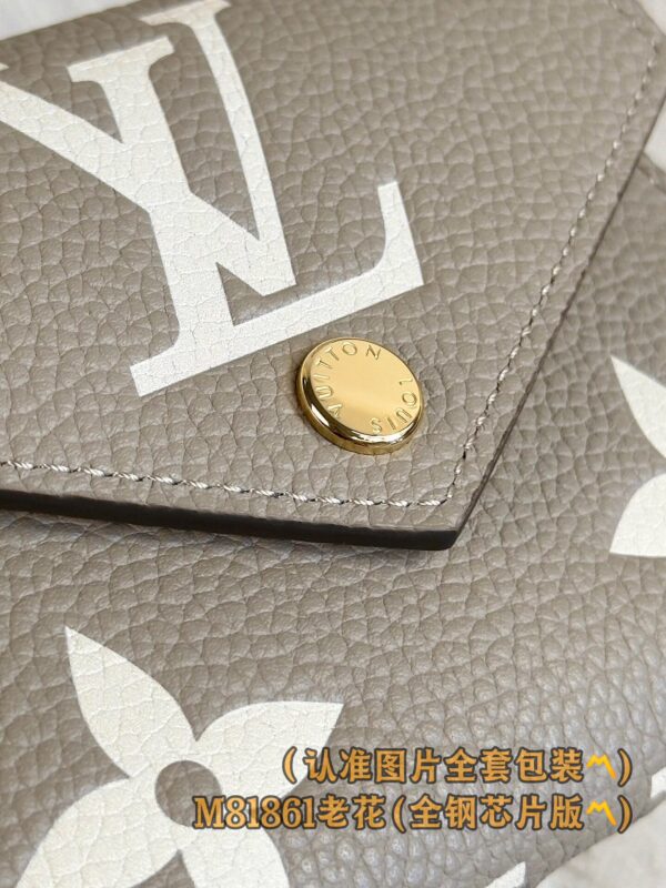 God Factory LV Wallet M81861 Grey Size 12 x 9.5 x 2.5 cm