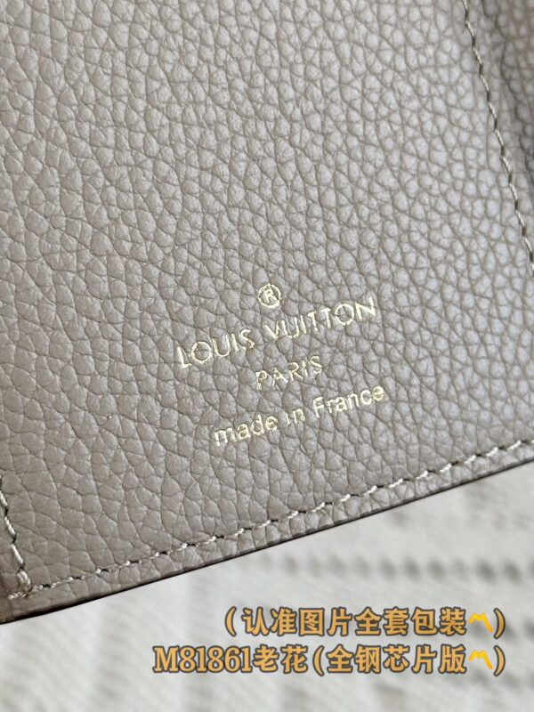 God Factory LV Wallet M81861 Grey Size 12 x 9.5 x 2.5 cm