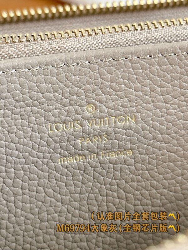 God Factory LV Wallet M69794 Grey Size 19.5 x 10.5 x 2.5 cm