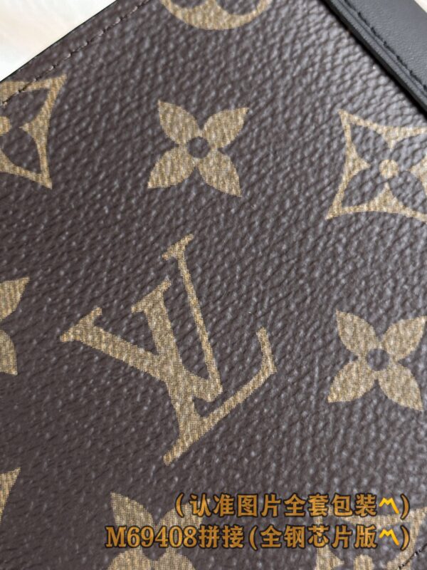 God Factory LV Wallet M69408 Size 11.5 x 9 x 1.5 cm